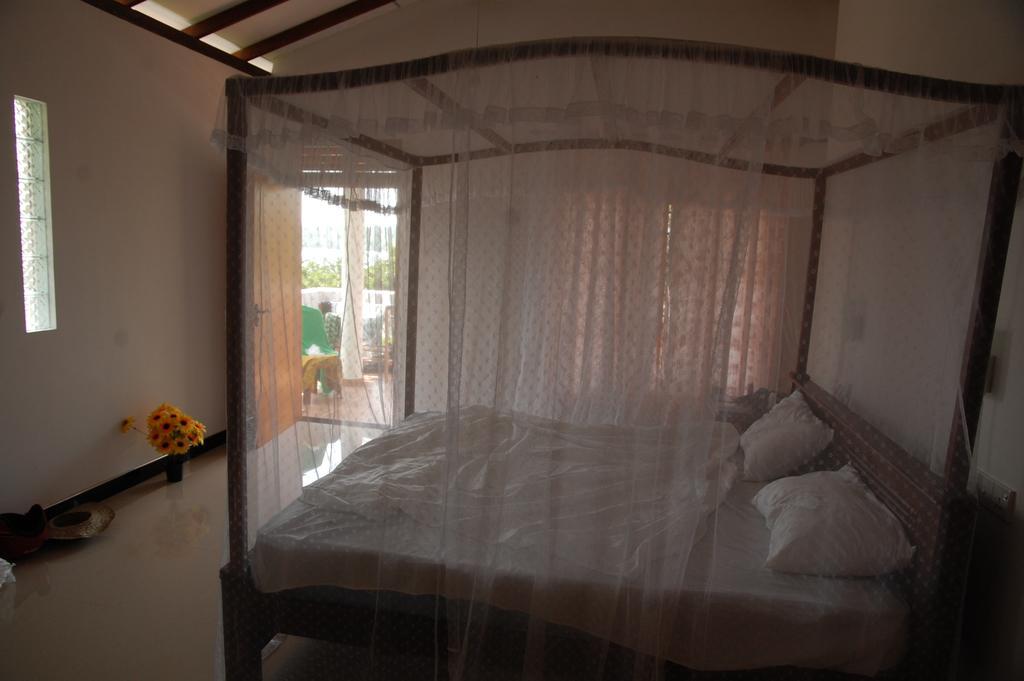 Thotupola Villa - Mirissa Room photo